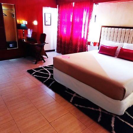 מקטאן Dulcinea Hotel And Suites מראה חיצוני תמונה