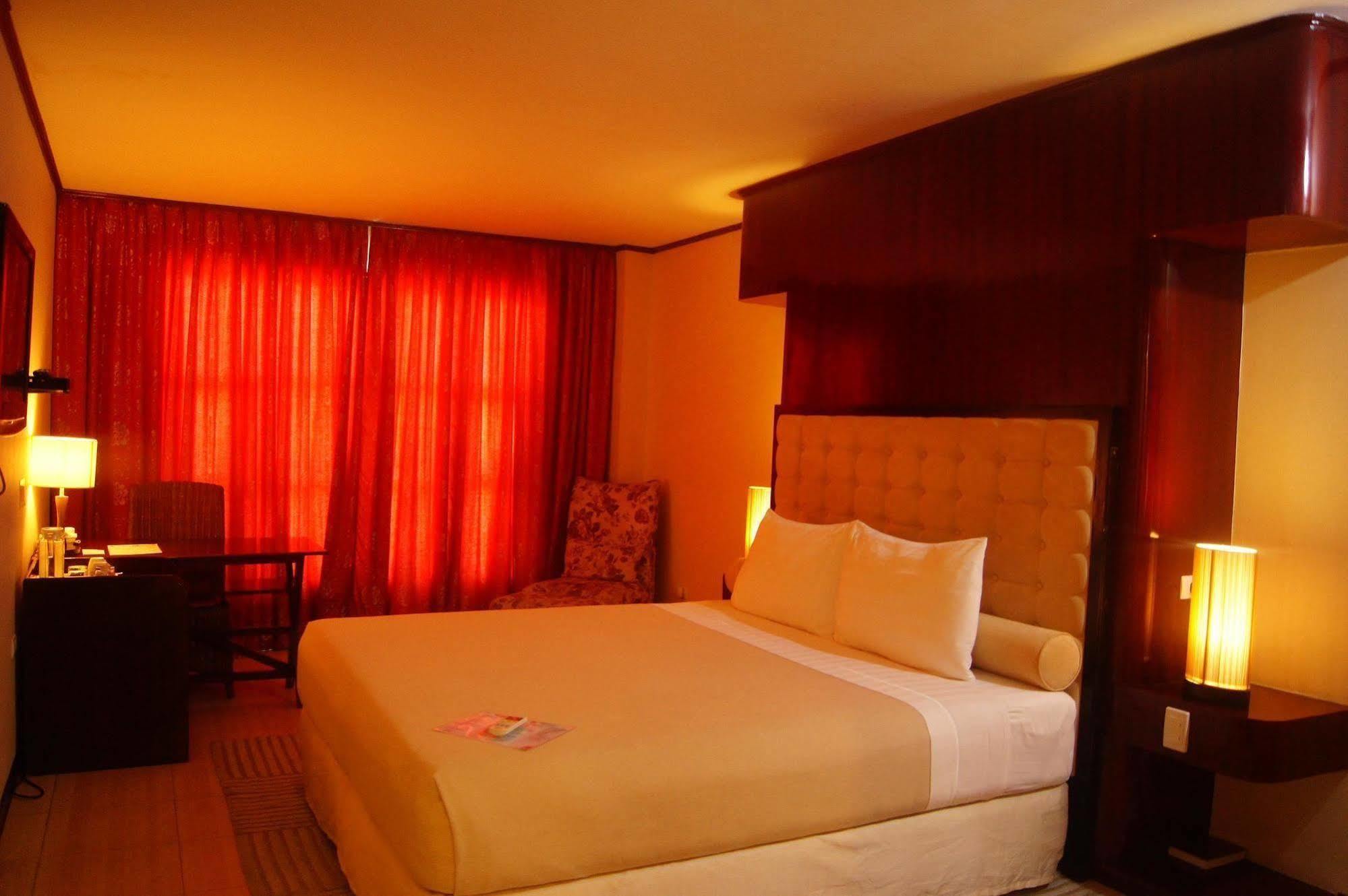 מקטאן Dulcinea Hotel And Suites מראה חיצוני תמונה