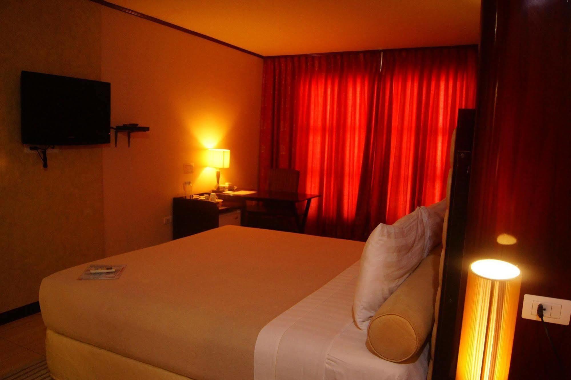 מקטאן Dulcinea Hotel And Suites מראה חיצוני תמונה